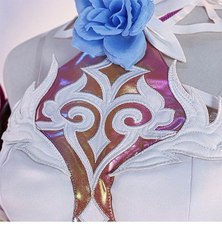 胸元の装飾細部｜崩壊スターレイル キュレネ コスチューム デザインポイント