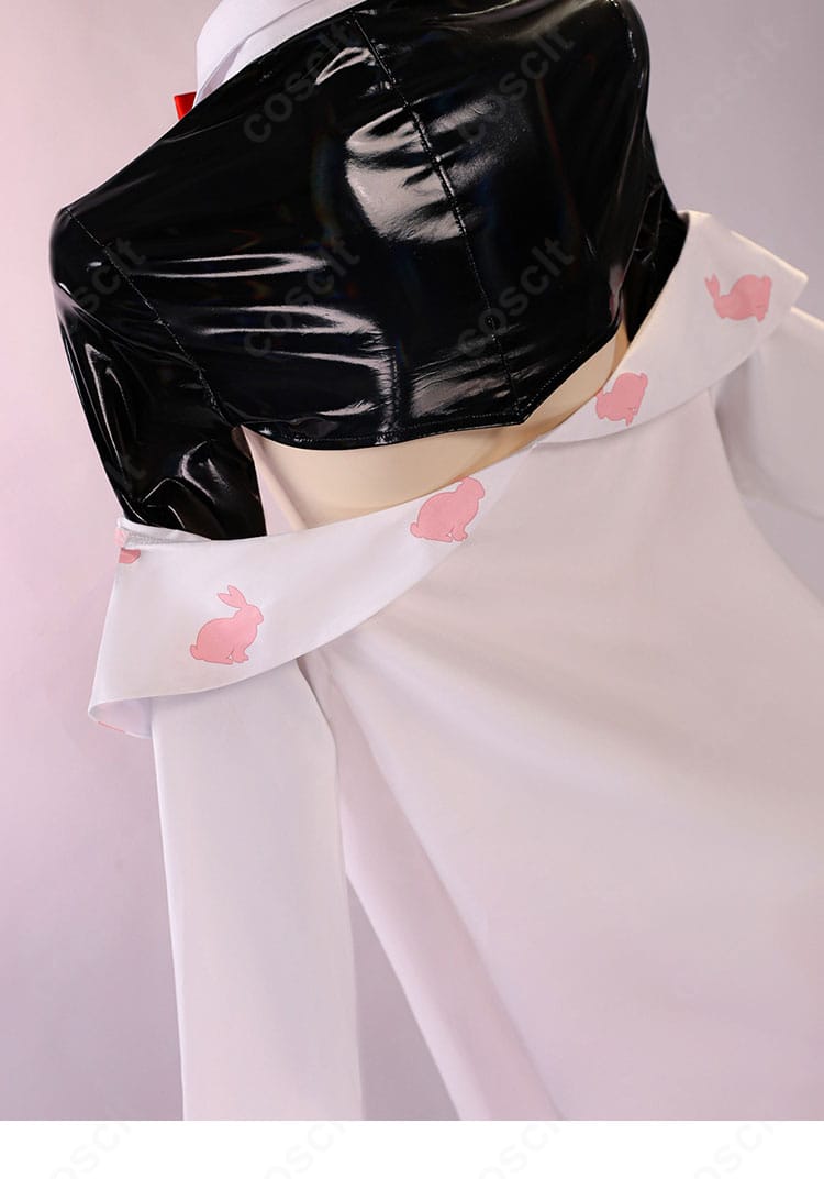 ルージュ コスプレ衣装 上衣背面装飾ディテール｜NIKKE Rouge バックスタイルのこだわり