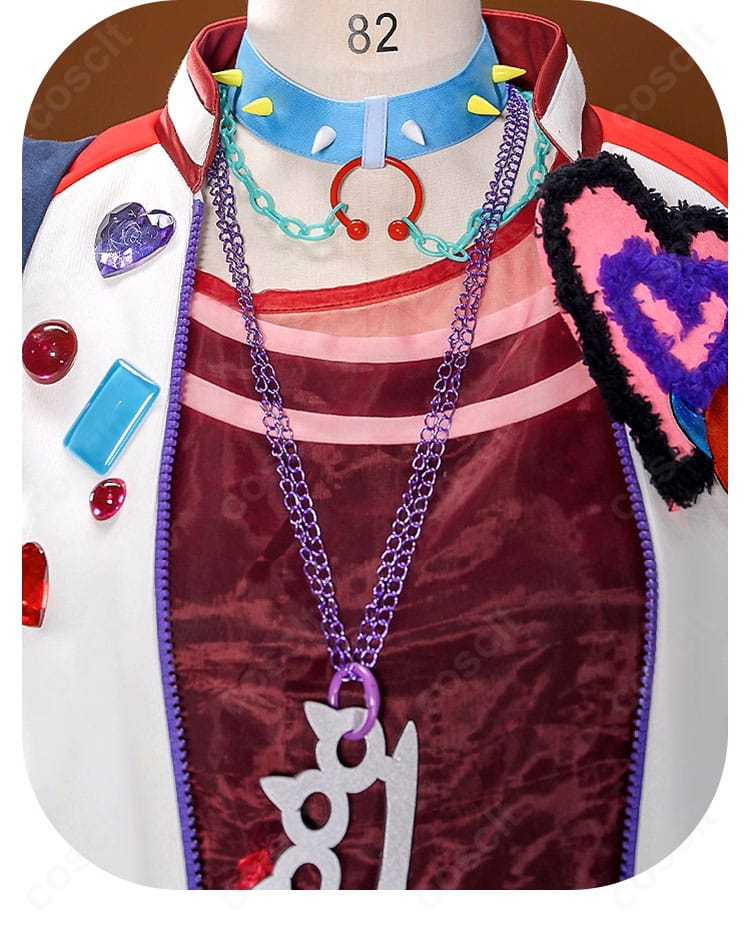 ネックレス 装飾細部図|首元アクセサリーの繊細な造形を再現。高級感のある輝きがポイント。