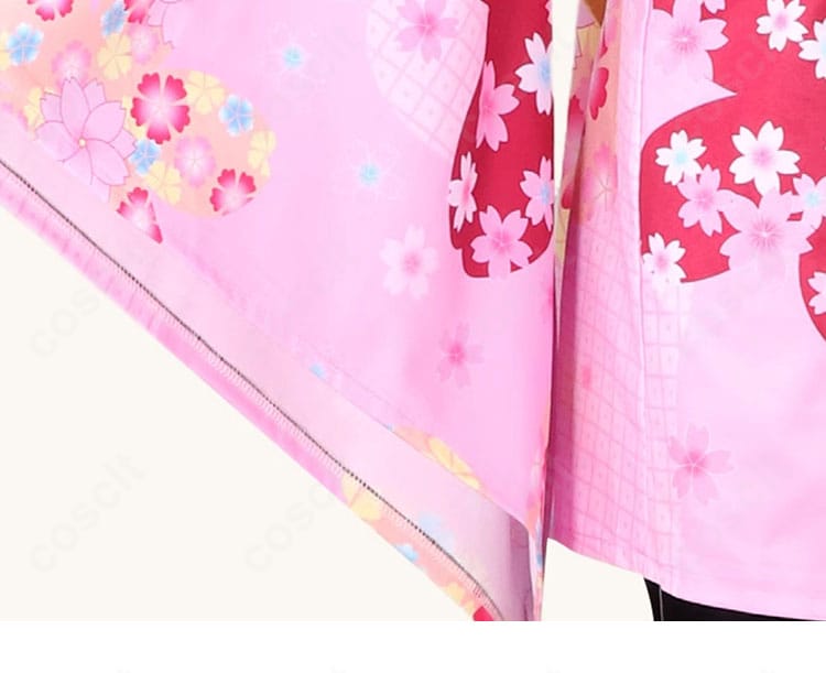 天城燐音 コスプレ衣装 袖部分の装飾ディテール写真|袖口のラインや縫製が映えるデザイン