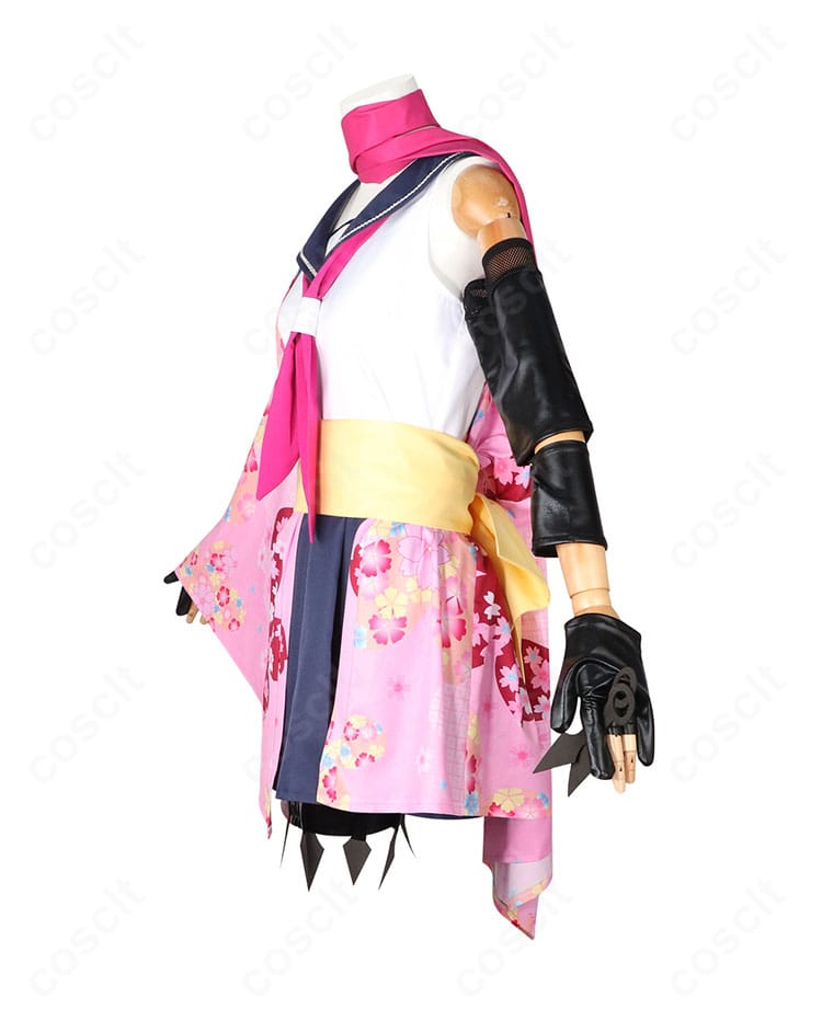 天城燐音 エゴイスト コスプレ衣装 左側面図|自然な着用感と細部の縫製技術を紹介