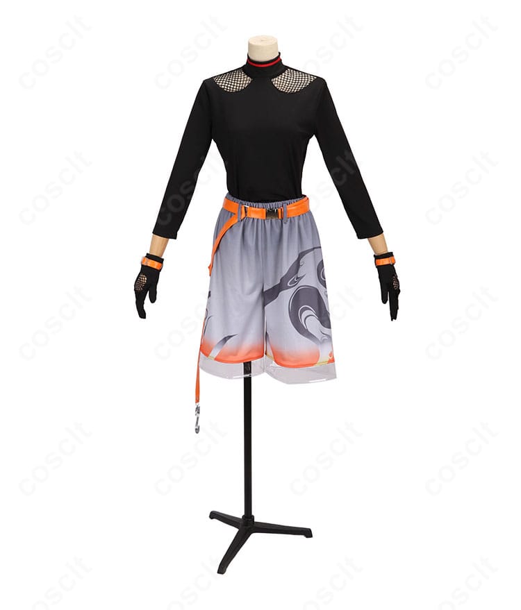 にじさんじ 北見遊征 コスプレ 黒長袖トップス正面画像｜デフォルト衣装のインナーブラックシャツを正面から撮影。