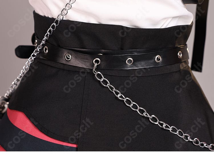 ホロライブ 兎田ぺこら コスプレ衣装 背面装飾ディテール|黒羽モチーフが印象的な後ろ姿。