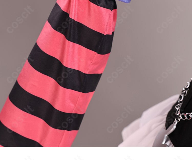 ホロライブ 兎田ぺこら コスプレ衣装 ストライプ袖ディテール|個性的なラインが目を引くデザイン。