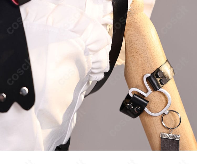 兎田ぺこら コスプレ衣装 腕飾りディテール|手元のアクセサリーが全体の統一感を演出。