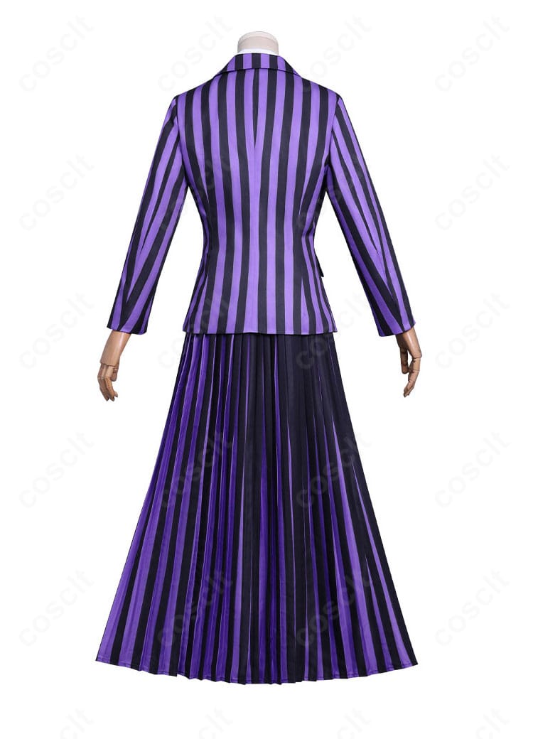 ウェンズデー コスプレ衣装 背面デザイン｜後ろ姿まで丁寧に再現されたネヴァーモア学園制服。