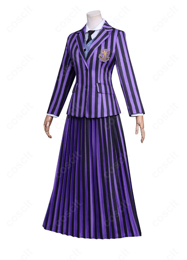 ウェンズデー・アダムス コスプレ衣装 側面スタイル｜スリムなシルエットと上品なラインが魅力。