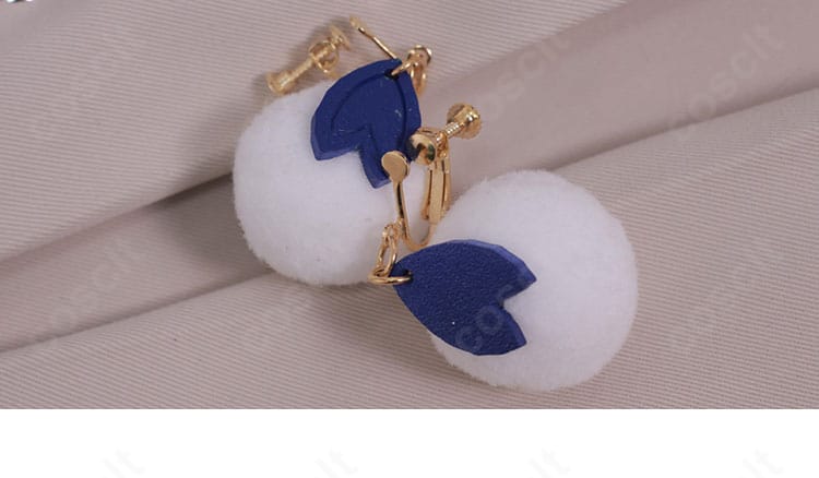 ホロライブ さくらみこ miCometベアブランド衣装 イヤーアクセサリー細部