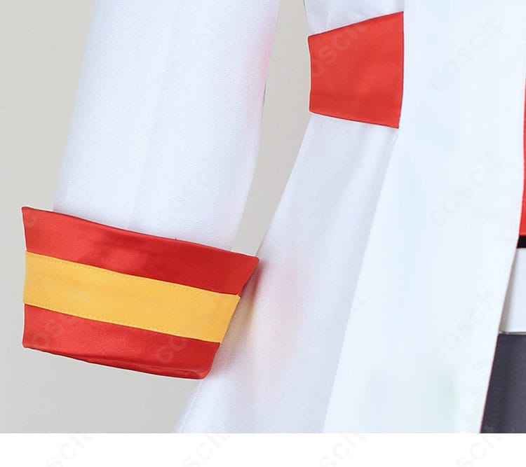 兎山悟 コスプレ衣装 袖口装飾ディテール|袖先のラインが清楚で上品な印象を演出。