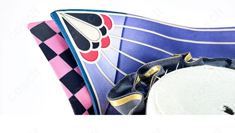 衣装の襟元デザインが見えるナック・シュタイン ハロウィン コスプレ衣装|上品な襟装飾を再現