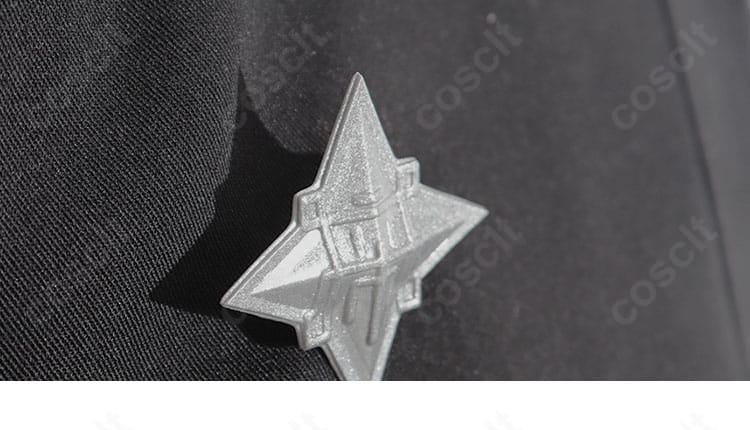 特防隊 戦闘服 胸部エンブレム装飾ディテール|世界観を忠実再現