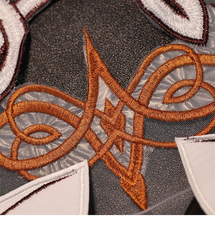 アスモダイ衣装 胸飾りモチーフの模様細部|原神コスプレ