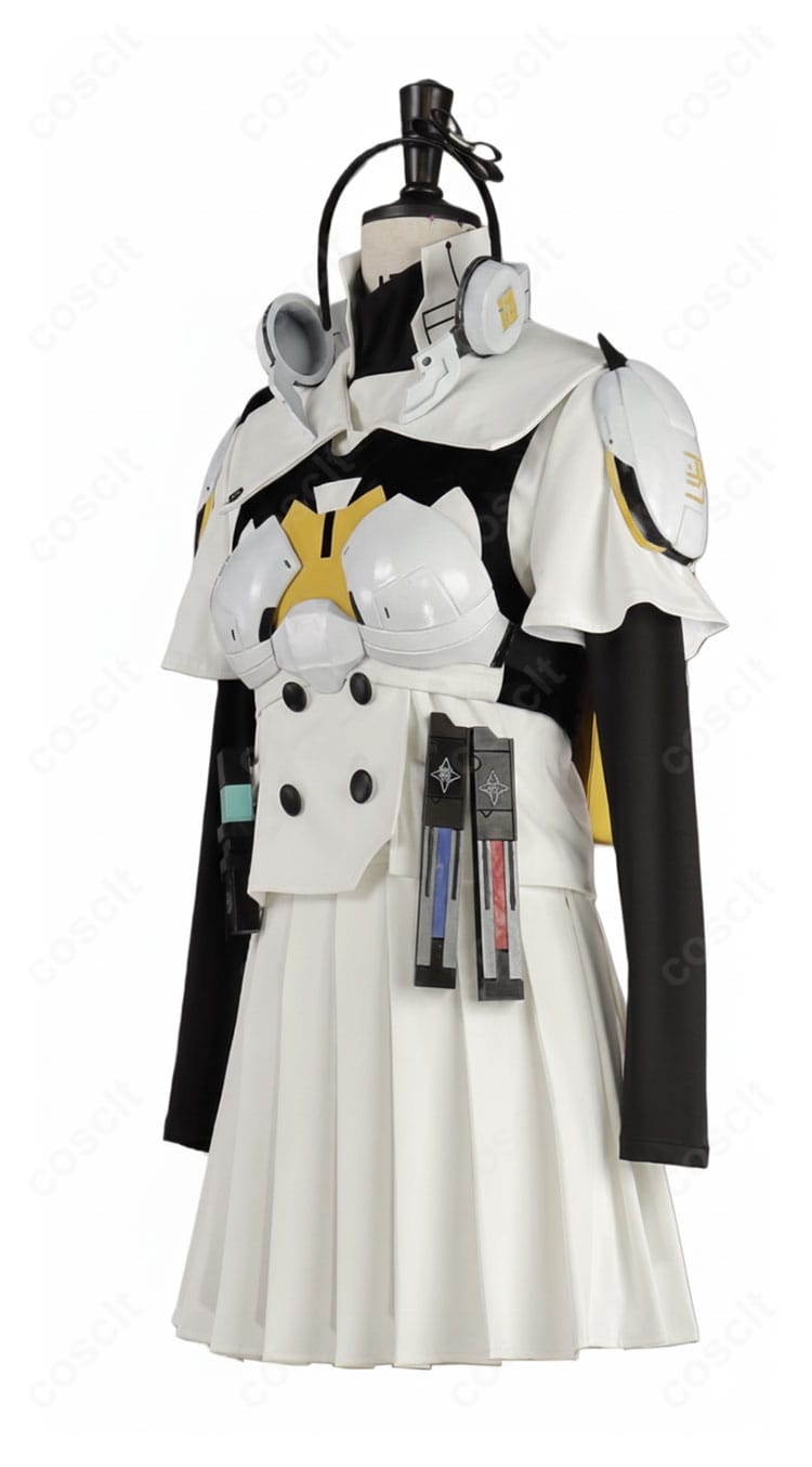 霧藤希 戦闘服コスプレ衣装 側面シルエット・制服型装備