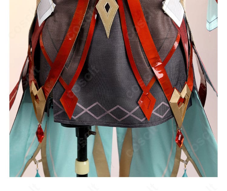 レム衣装のスカート裾装飾|サンタ衣装の華やかさ