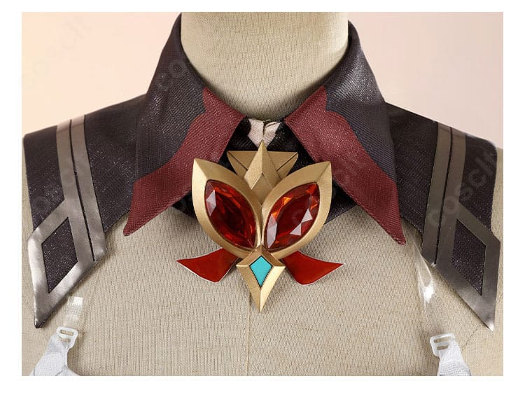 クリスマス衣装のネックレス|エレガントな装飾付き