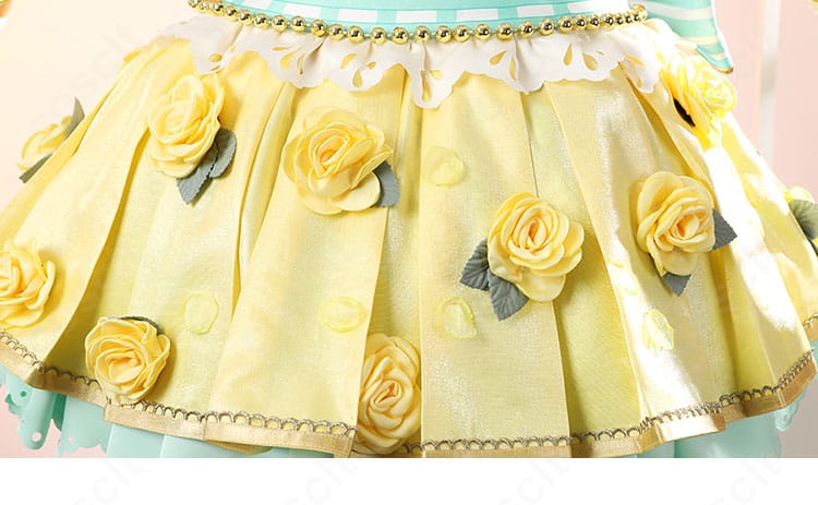 小泉花陽「フルールレーヴ」コスプレ衣装のスカート装飾ディテール