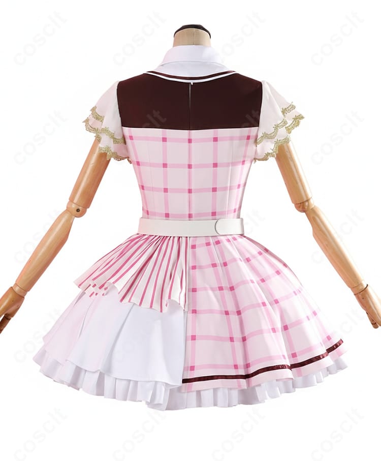 ラブライブ!15周年記念衣装の背面装飾。細部までこだわり抜かれたデザインが映える。