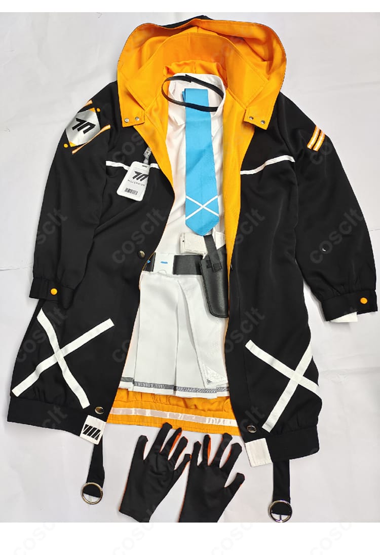 セット内容一覧:コート・スカート・インナー・ネクタイ・ベルト・手袋・ホルスターの7点を並べたブルーアーカイブ 音瀬コタマ衣装。