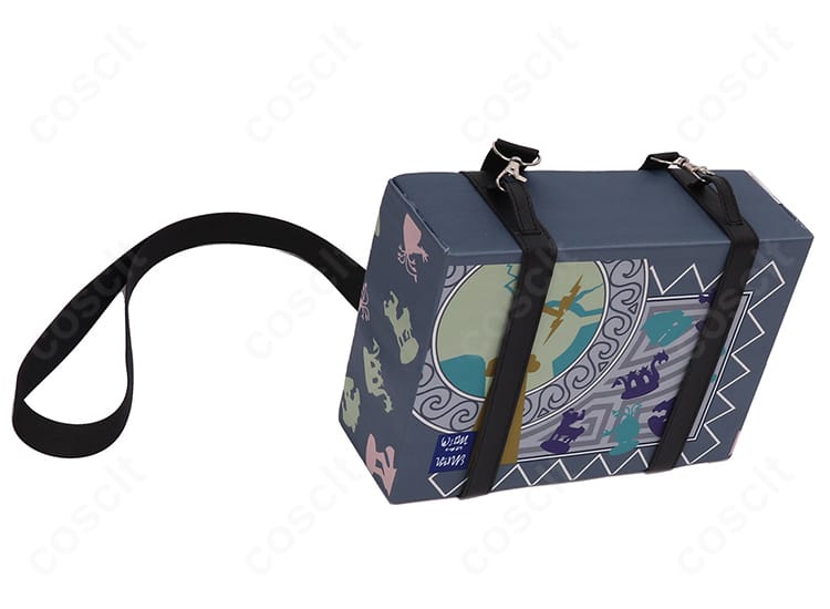 ネクタイやボタン、ステッチなど服飾ディテールの接写。質感と作りの丁寧さを示す