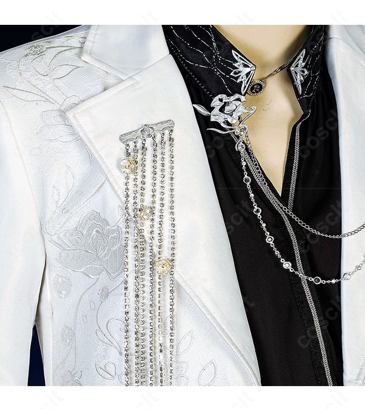 襟元と飾りのディテール｜シャツの襟周りと装飾の質感・仕立てが確認できる近接写真