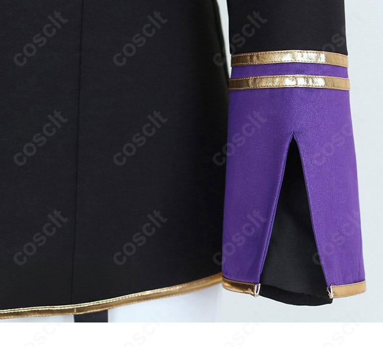 袖口の装飾テープとカフス形状のクローズアップ