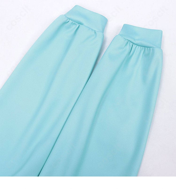 カヤのブルーパーカー 袖口ディテール｜リブ仕様と手首まわりのフィット感