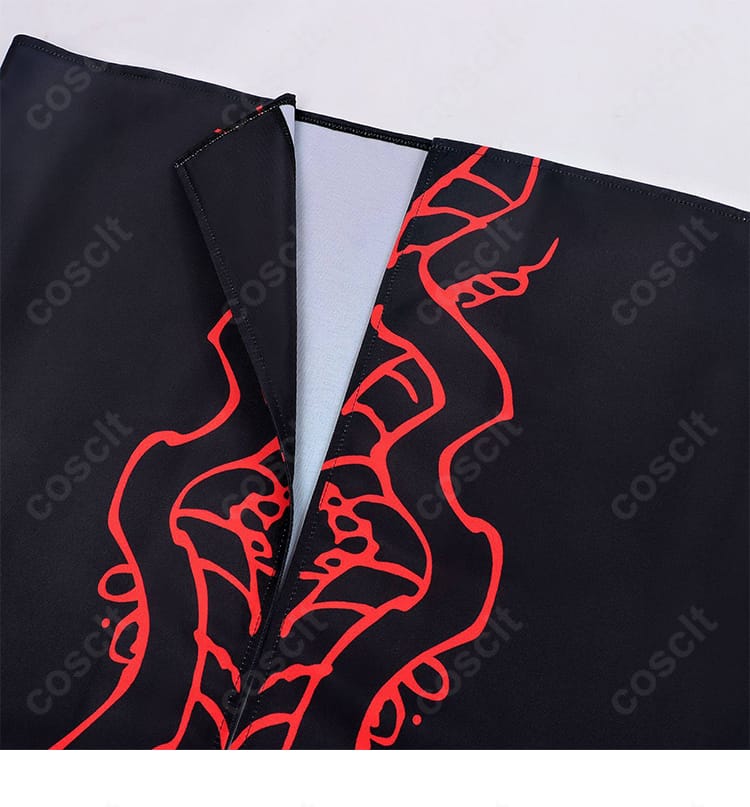 コート裾装飾ディテール（パイピングと落ち感）