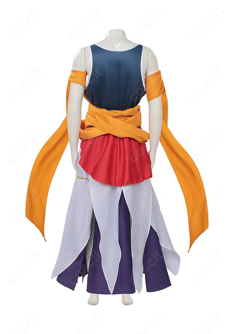 釈迦コスプレ衣装の背面。ショールの落ち方と背中のシルエットが見えるカット