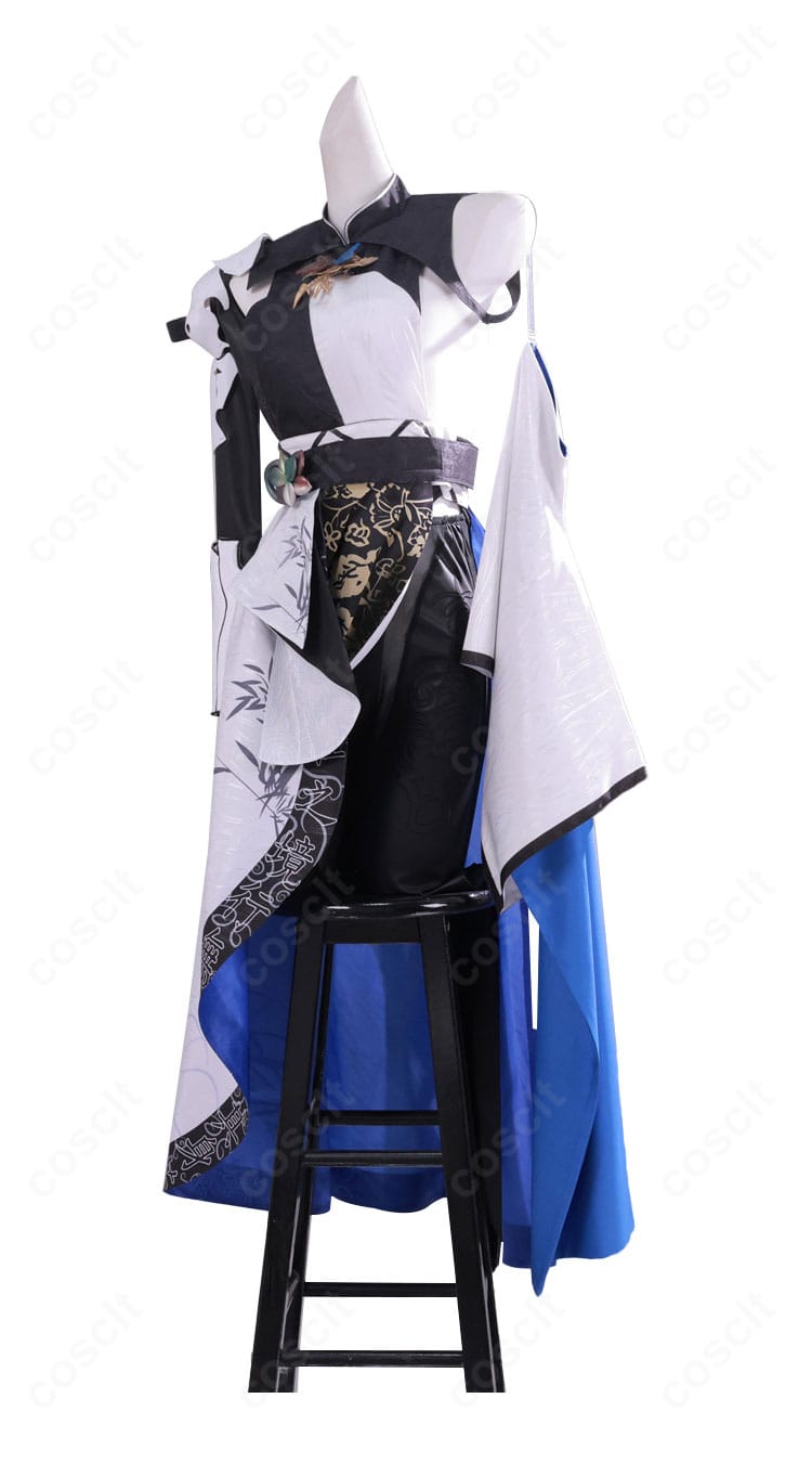 フロント衣襟部分の装飾と留め具のディテール