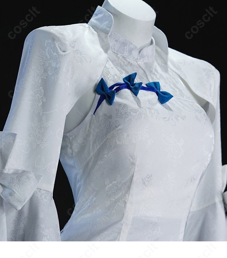 肩・袖の装飾ディテール。縁取りと生地の織り柄、ステッチワークを接写で表現。