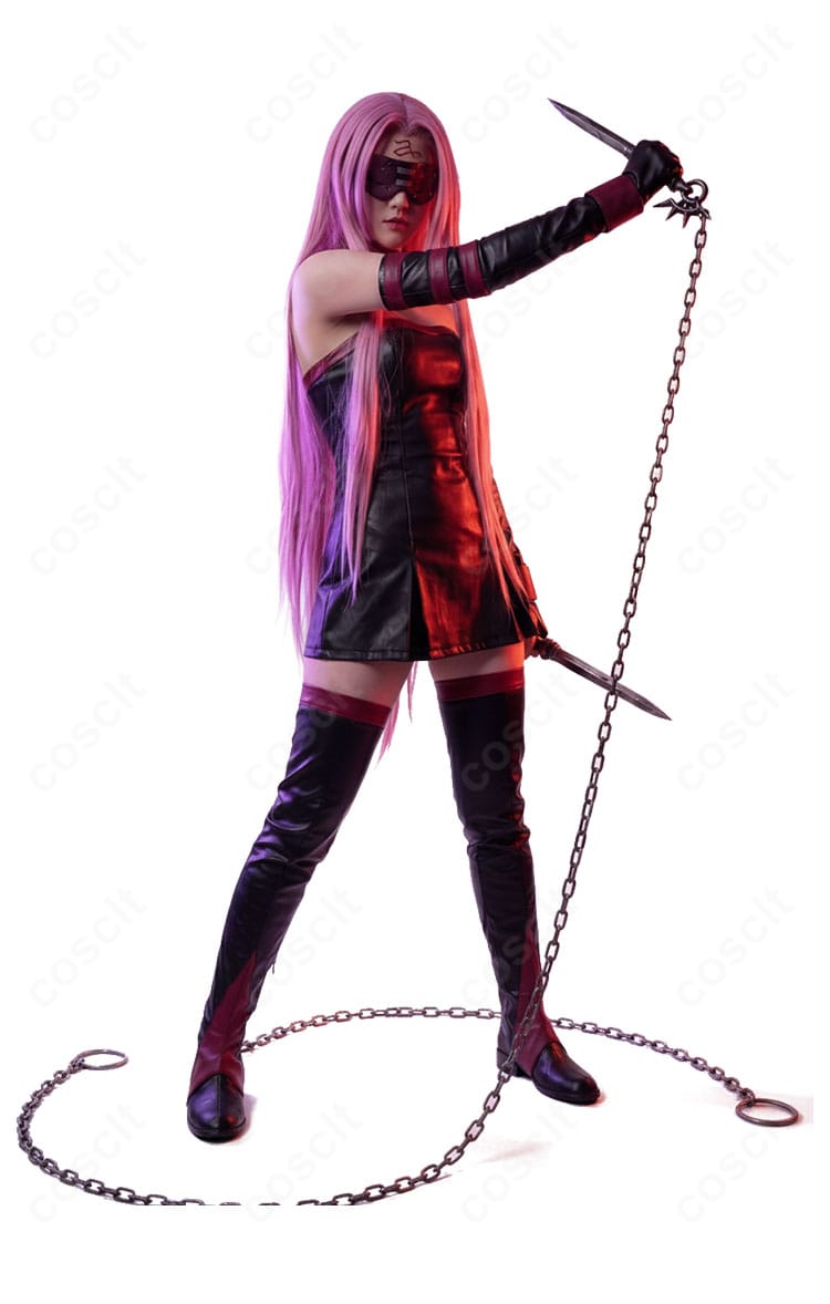 メドゥーサ（ライダー）第一再臨コスの側面。レッグカバーのフィット感とシルエット、パイピングの反射を確認できる。