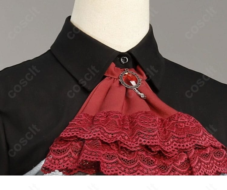 スカーフ結び目と装飾のディテール（カラーアクセントの配置）