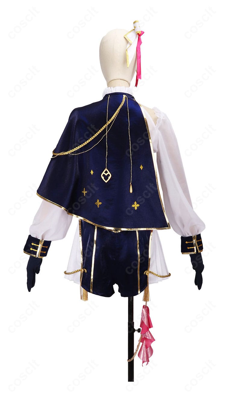 倉持めると Idios共通衣装の背面全身カット（マントのボリュームと丈感）