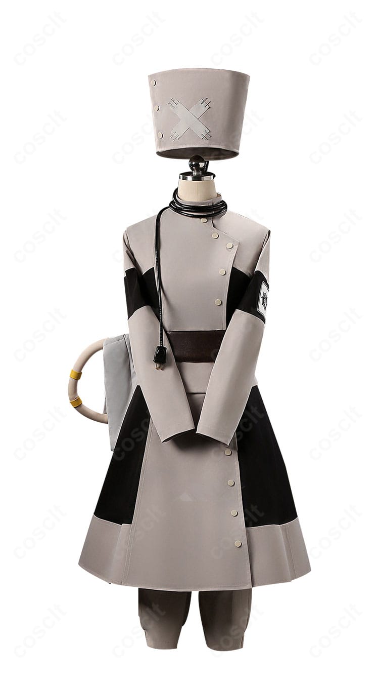 エイシア・スティルザ衣装の上着・ズボン正面全景。ハリのあるトレンチ生地の質感とシルエットが分かるカット。