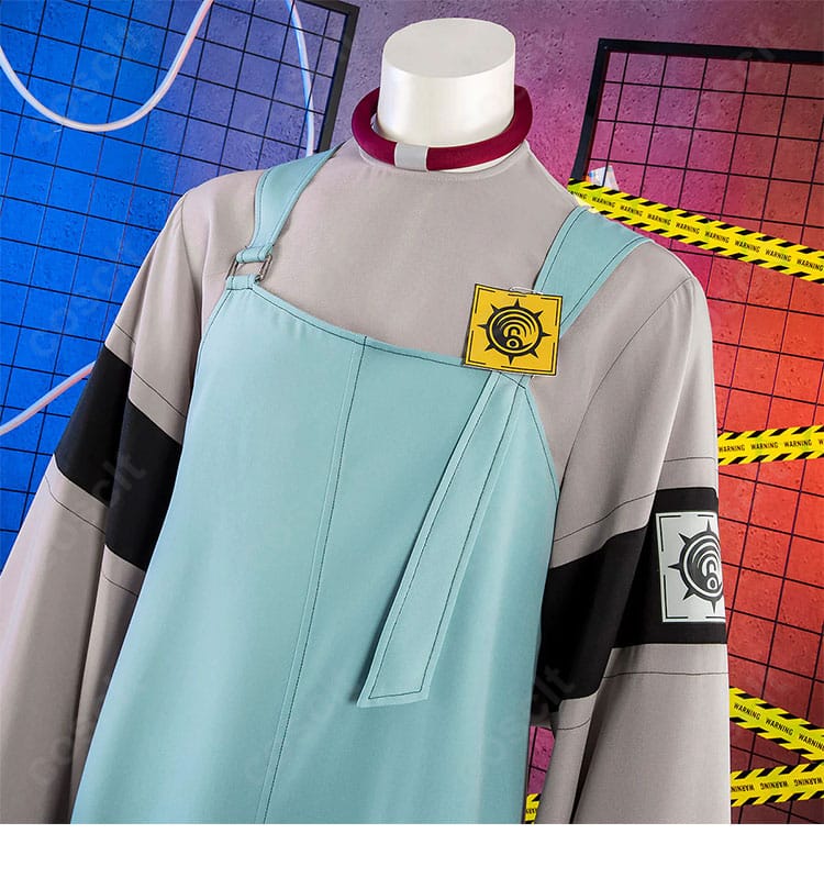 肩まわりと袖の装飾ディテール。生地のハリ感と縫製の仕上がりが分かるクローズアップ