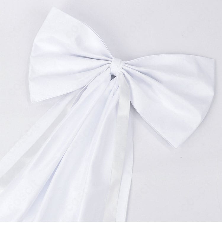 桃乃 メイド服の背面蝶結びディテール。結び目とタレのバランスを強調