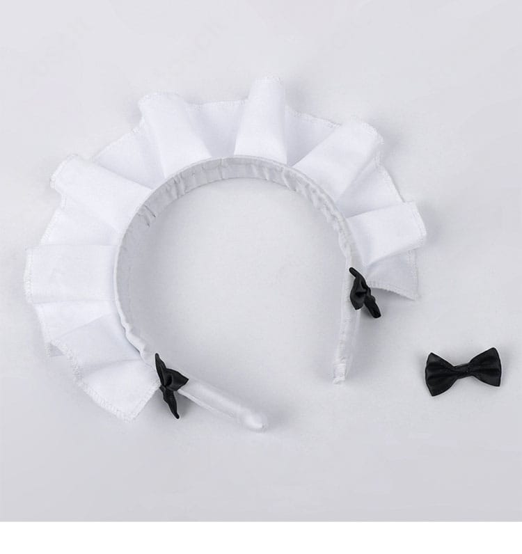 桃乃 メイド服のカチューシャ(ヘアアクセ)ディテール。装着部と装飾のアップ