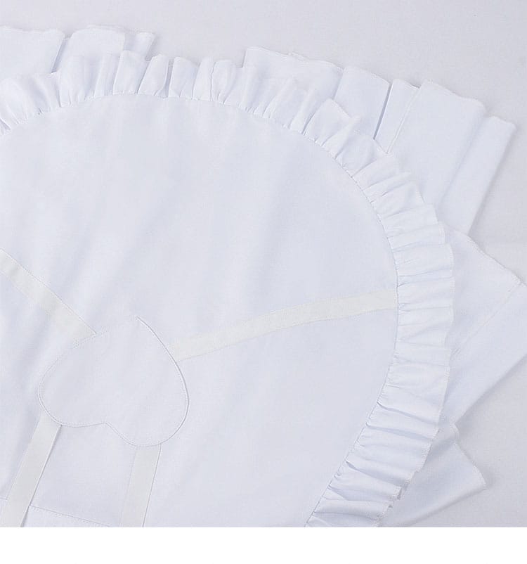 スカート裾フレアのドレープ感ディテール