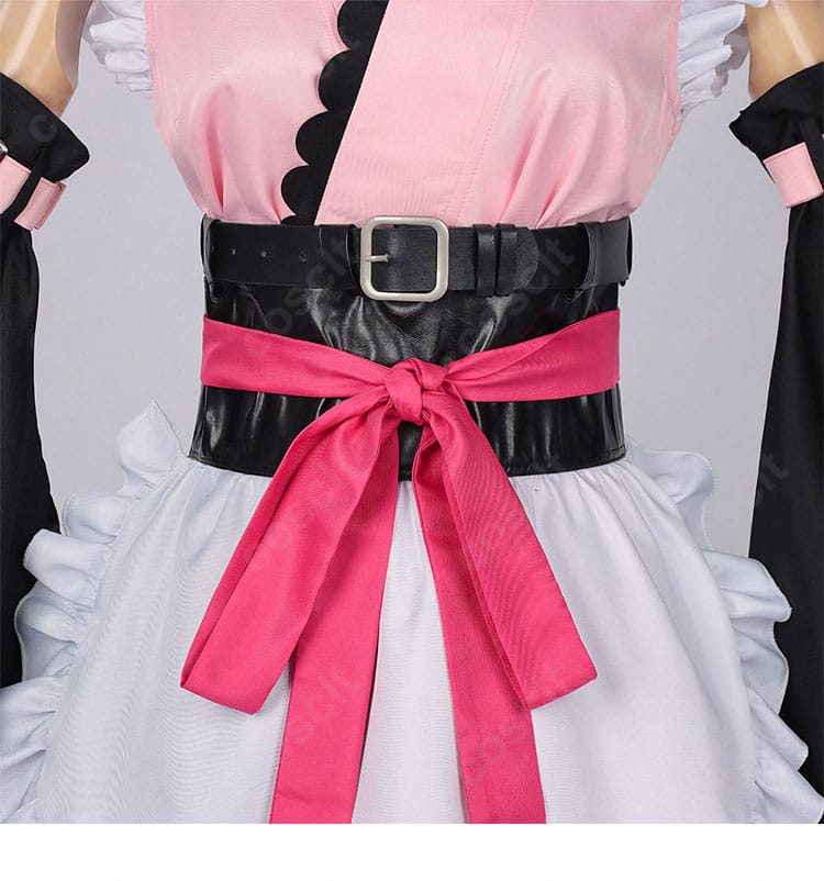 駒沢乃依 衣装の太もも飾りとベルト位置の見え方