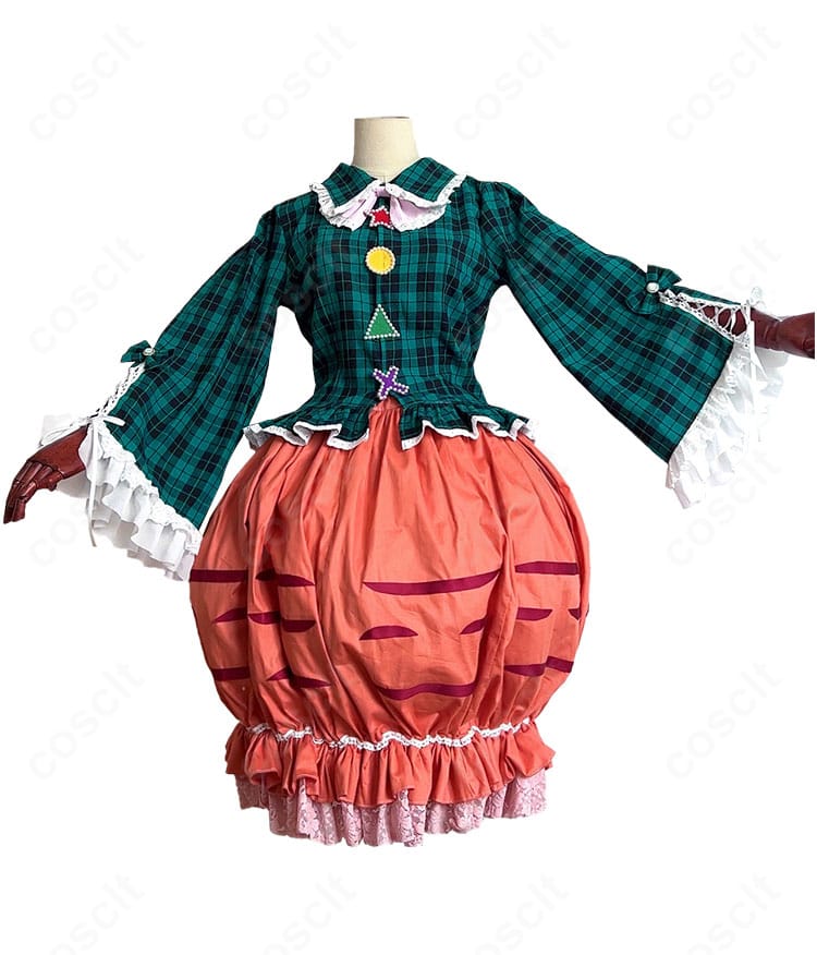 東方Project 秦こころ アレンジ衣装の側面。ウエストから裾へのきれいなラインと落ち着いた色味、撮影映えするシルエットを確認できる写真