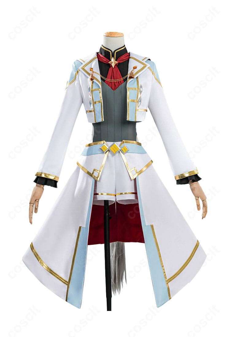 コート正面のラインと襟元・胸元装飾が確認できる正面全体画像。シルエットの直線的な美しさを強調。