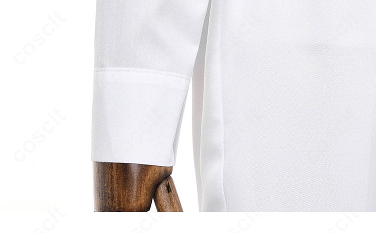 長袖カフス:長袖カフスの形状と装飾のクローズアップ