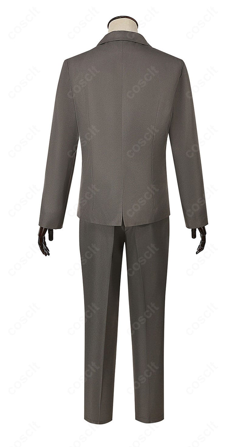 星野アクア 学園制服コスプレの背面。肩周りのフィット感と後ろ姿のラインを詳細に表示