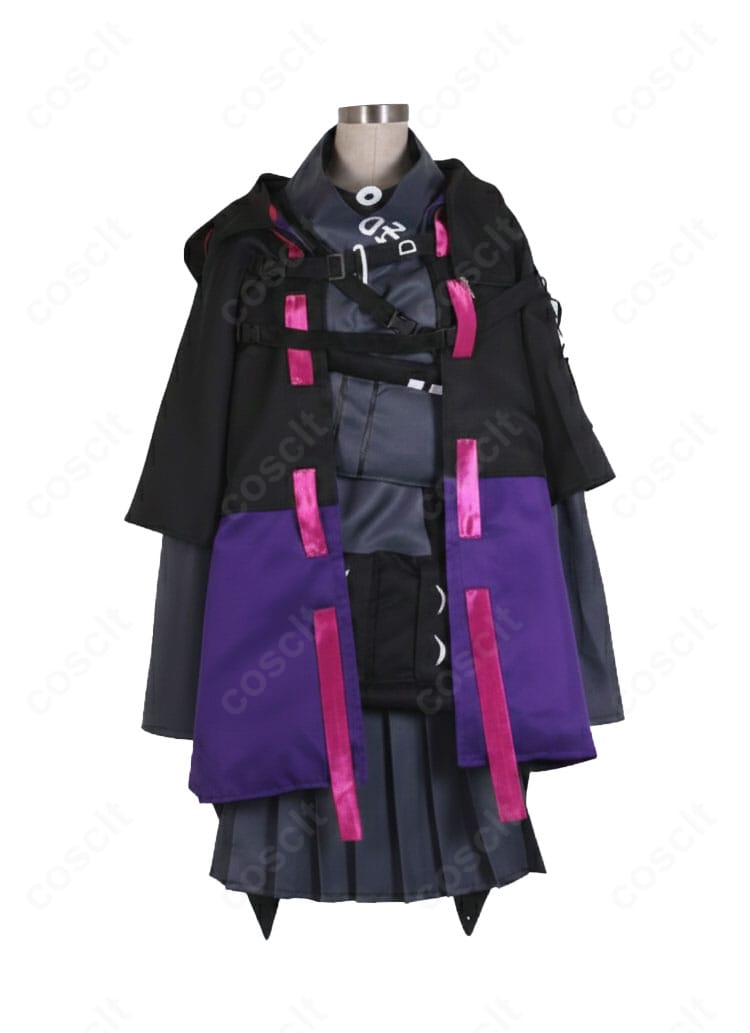 MDR 通常衣装の背面全身。直線的ラインとレイヤードのバランスが分かるカット