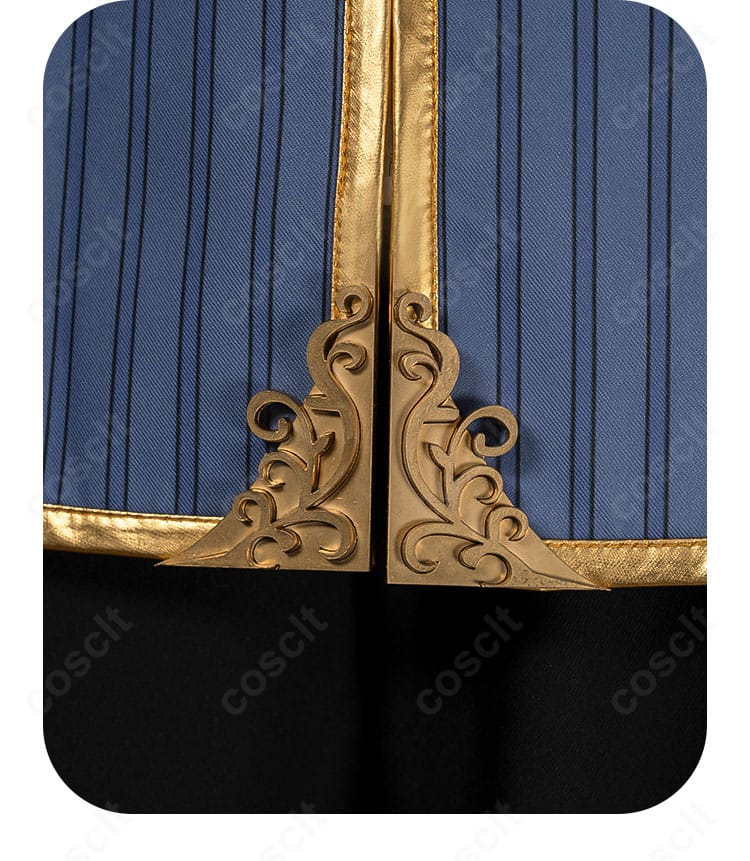 裾装飾と縁取りの意匠を見せる部分写真