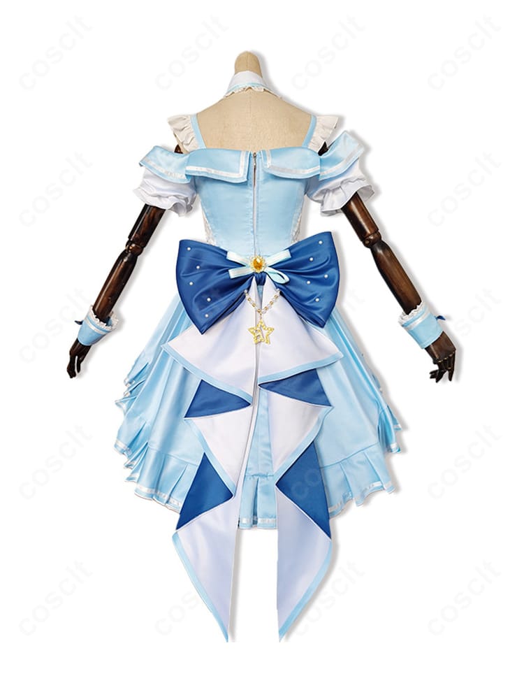 高坂穂乃果 μ's×Aqoursコラボ衣装の背面。背面開閉仕様と後ろ姿のライン、裾の落ち感を示す画像。