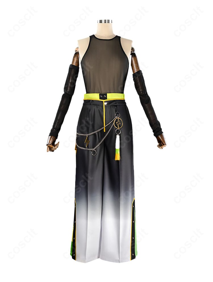 ストレッチメッシュインナーと黒ハイネックトップスの質感・縫製を示す画像