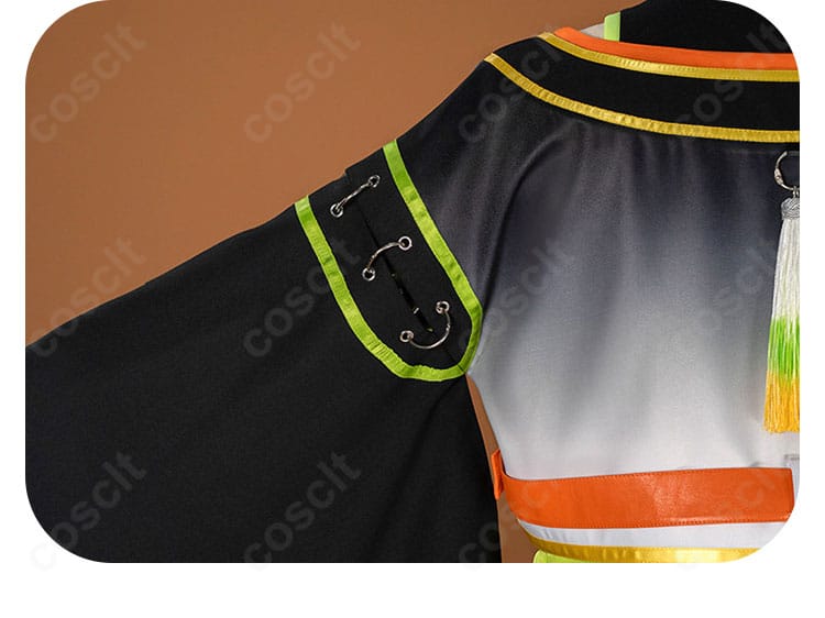 袖の留め具とボタン装飾の構造を示すディテール写真