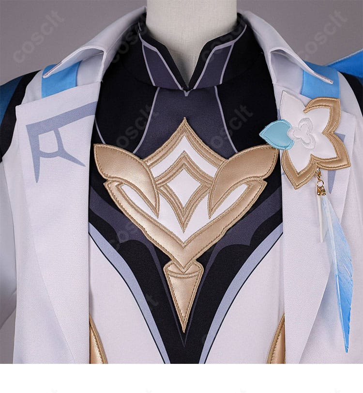 原神 旅人・空 コスプレ衣装の襟元装飾ディテール。ゴールドモチーフと留め具の質感を拡大。