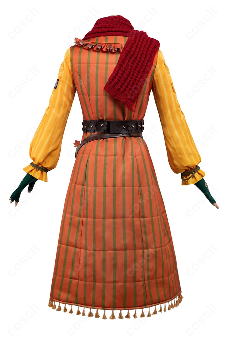 帽子・ネックレス・ベルトなど小物構成を見せたコーディネート例